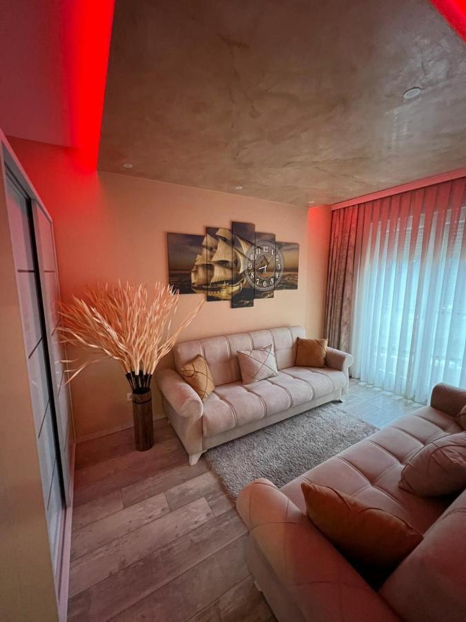 Luxurious Apartment With City View Pristina Kültér fotó